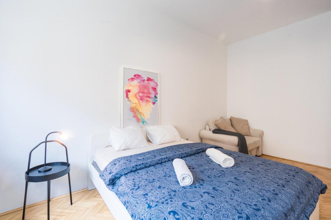Bright Studio With Parliament View, Free Parking Budapest Ngoại thất bức ảnh